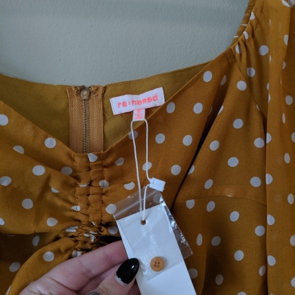 RE:NAMED Mustard Dot Off The Shoulder Crop Top - Picture 4 of 8